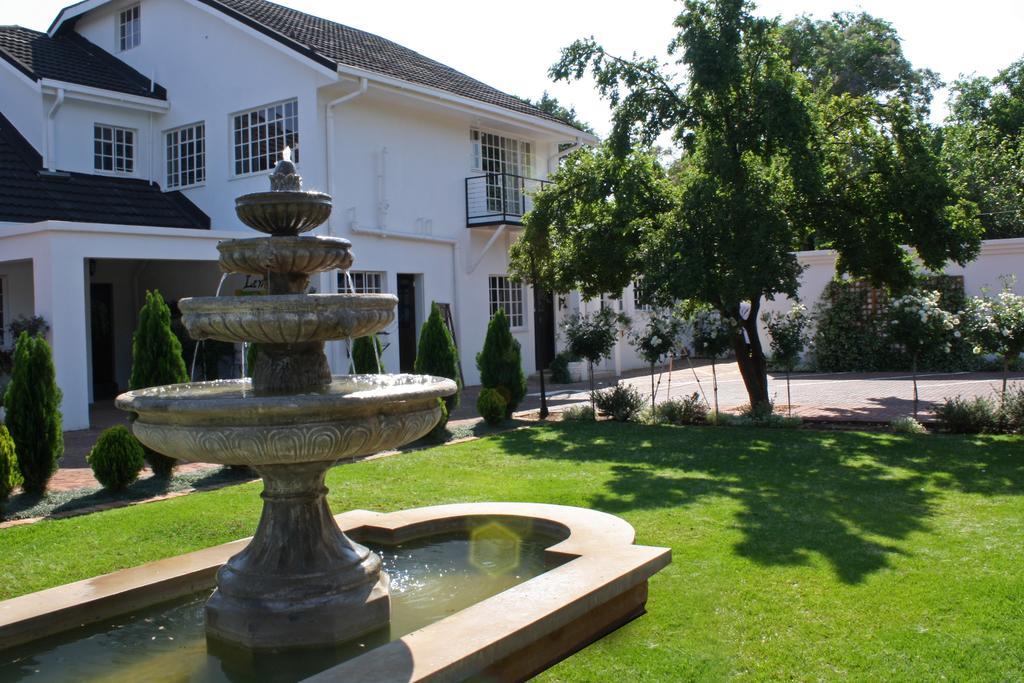 Lemon & Lime Guesthouse Bloemfontein Exteriör bild